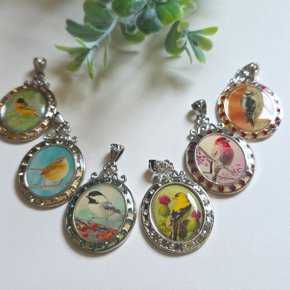 Willabee&Ward Swarovski Songbird Birth Month Pendants Set - Picture 2 of 9